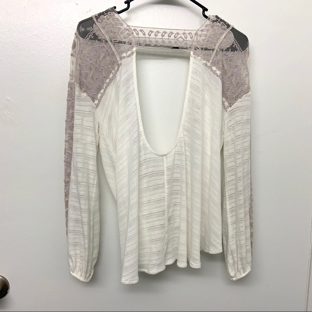 SOLD White Lace Valley City Long Sleeve XS - Picture 3 of 6